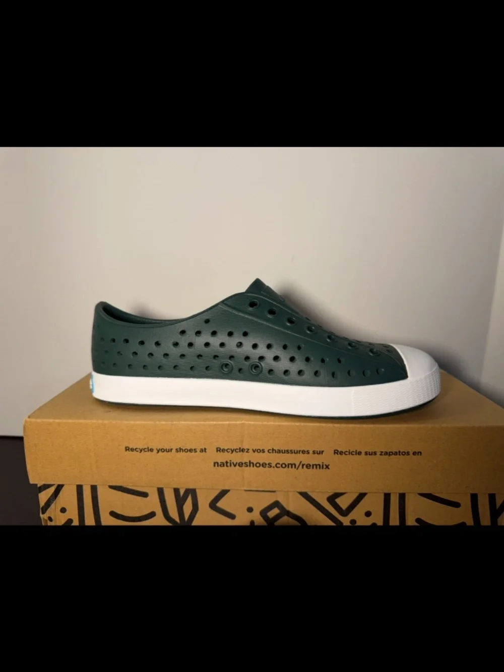 Native Jefferson Shoes Spooky Green/Shell White Big Kids US J4/EU 36